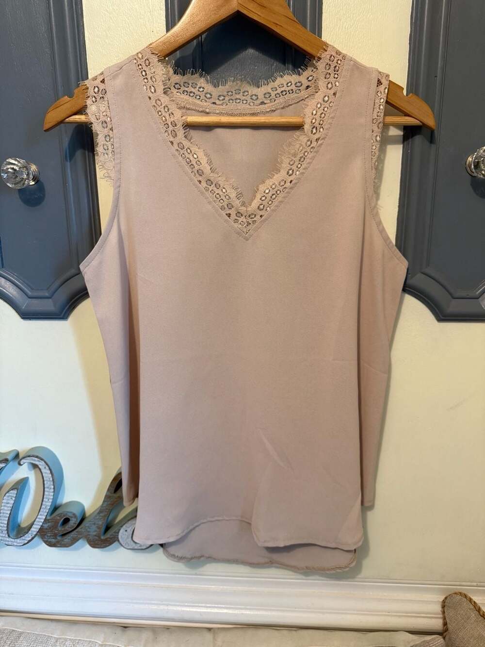 Women's V-Neck Sleeveless Lace Trim Tank Top Blouse Beige Size S